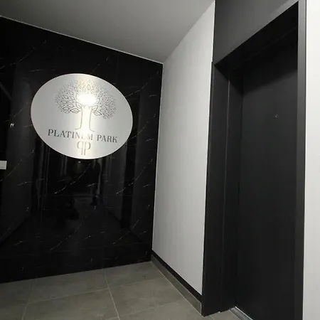 Platinum Park Apartment